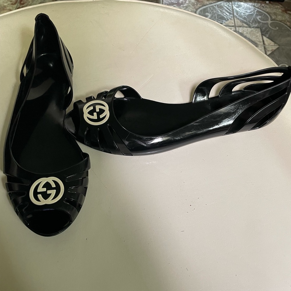 Gucci women’s rubber sandals VINTAGE size 37